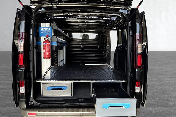 Renault Trafic 11 of 20