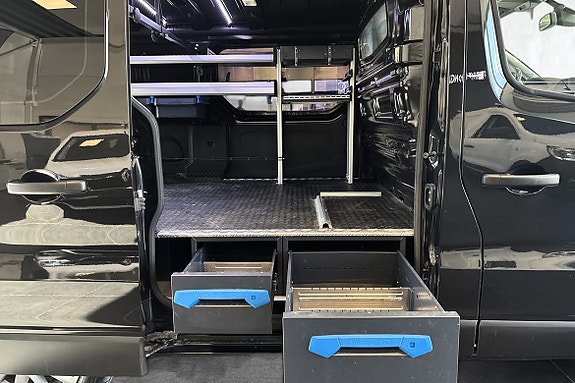 Renault Trafic 13 of 20