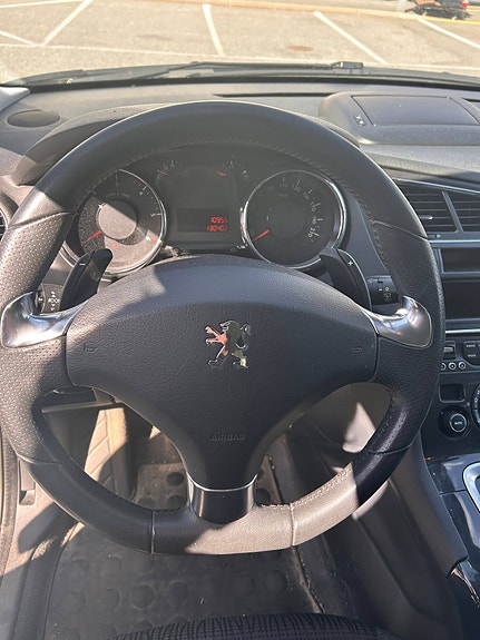 Peugeot 5008 7 of 10