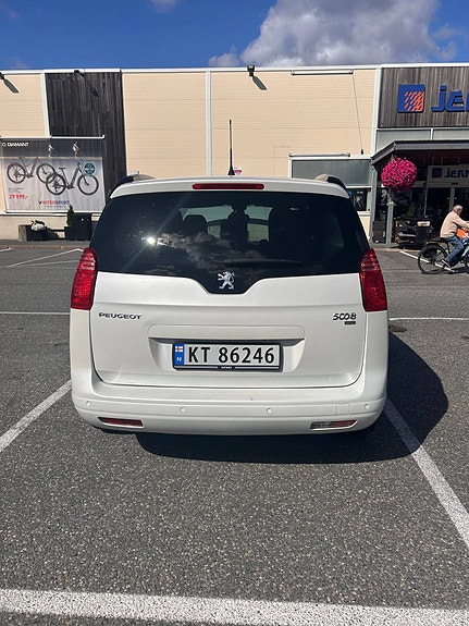 Peugeot 5008 5 of 10