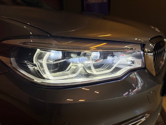 BMW 530i 8 of 21