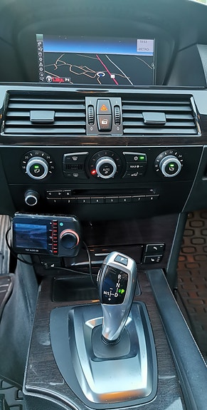 BMW 520d 12 of 16