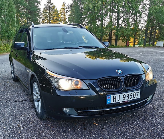 BMW 520d 2 of 16