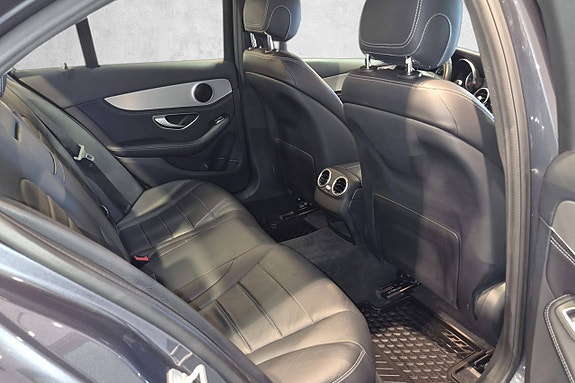 Mercedes-Benz C220 d 21 of 30