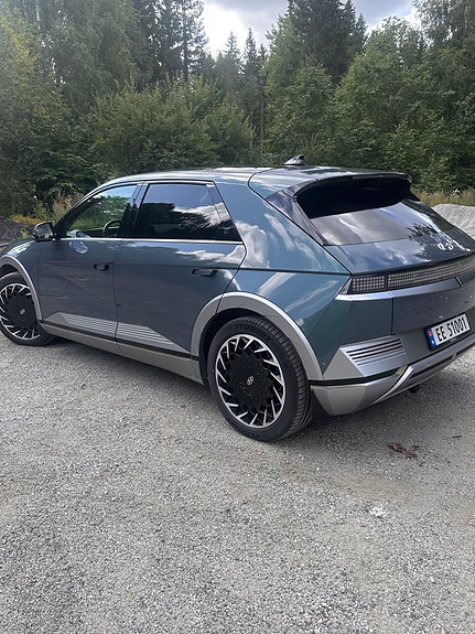 Hyundai Ioniq 5 2 of 28