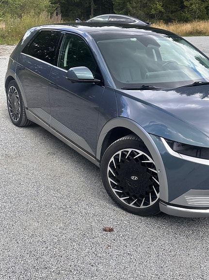 Hyundai Ioniq 5 3 of 28
