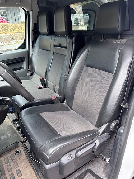 Peugeot Expert 16 of 30
