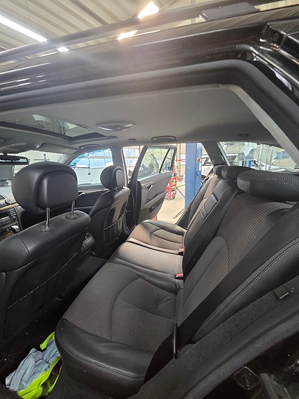 Mercedes-Benz E220 d 12 of 13