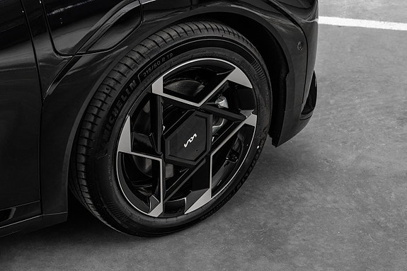 Kia EV4 10 of 30