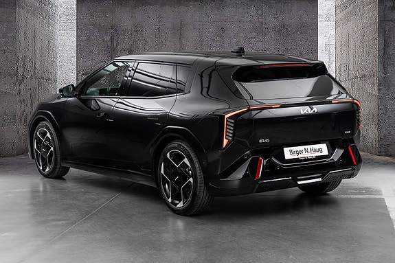 Kia EV4 6 of 30