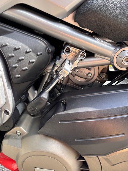 Aprilia Mana 850 18 of 18