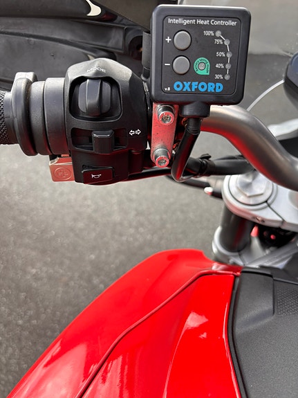 Aprilia Mana 850 15 of 18
