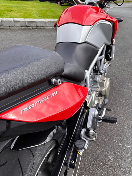 Aprilia Mana 850 6 of 18