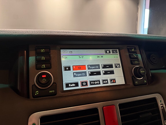 Land Rover Range Rover 21 of 24