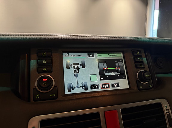 Land Rover Range Rover 23 of 24