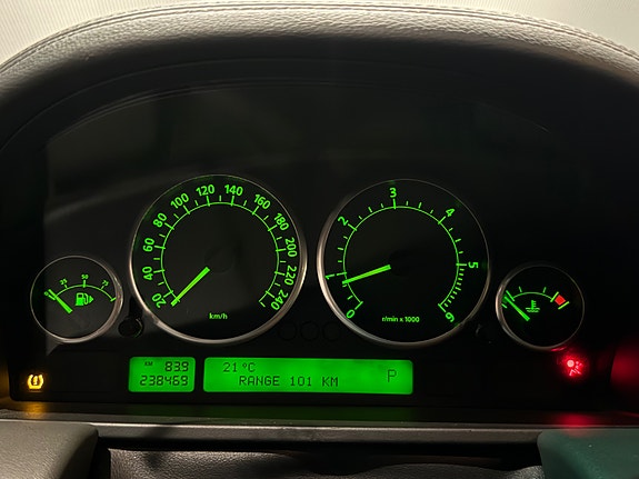 Land Rover Range Rover 15 of 24