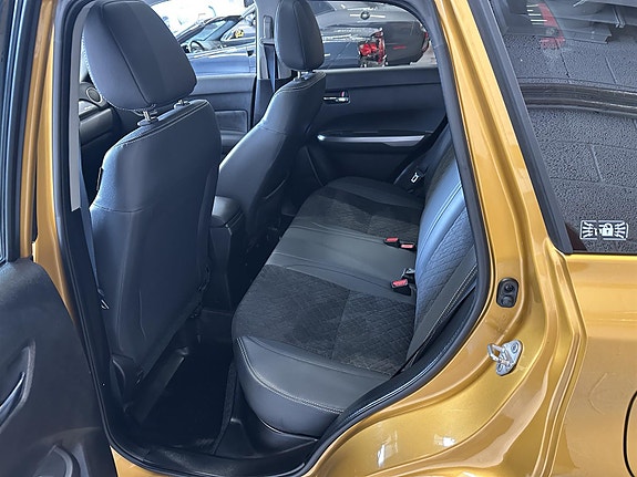 Suzuki Vitara 9 of 22