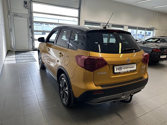 Suzuki Vitara 4 of 22