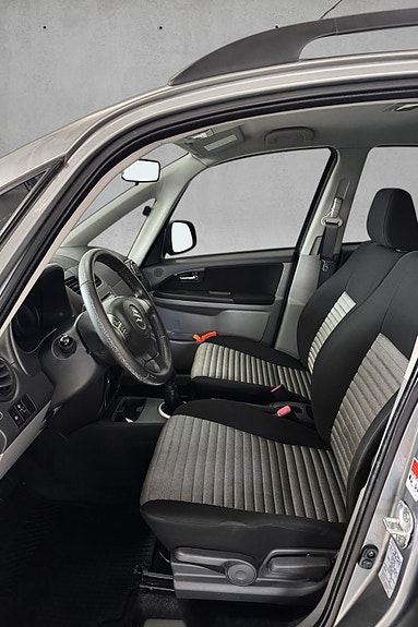 Suzuki SX4 20 of 29