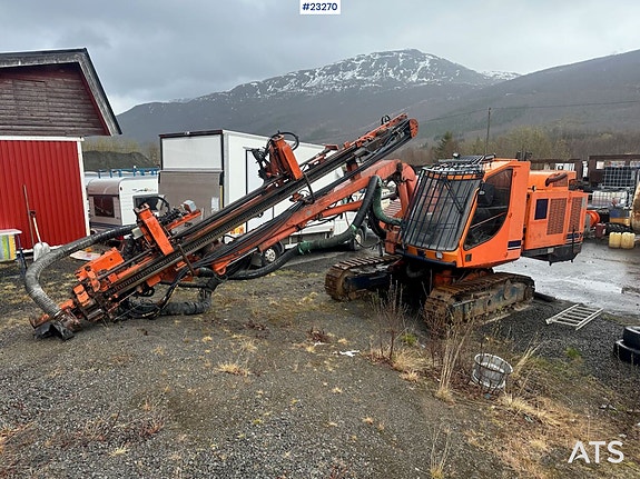 Tamrock 500 borerigg m/ full sett nye borestenger og overhalt hammer for et år siden! 2 of 30
