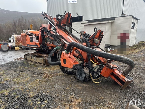 Tamrock 500 borerigg m/ full sett nye borestenger og overhalt hammer for et år siden! 4 of 30