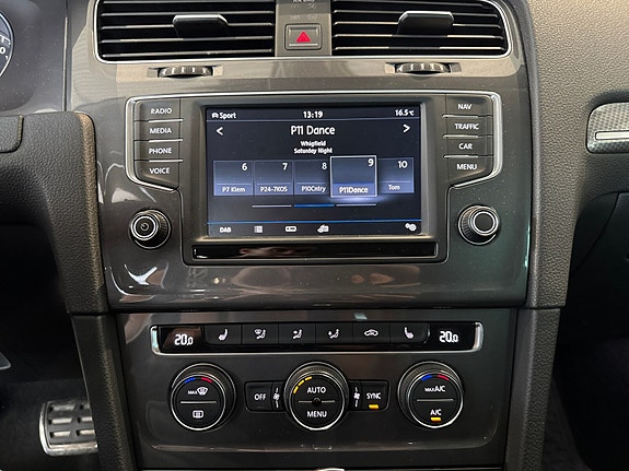 Volkswagen Golf Alltrack 10 of 16