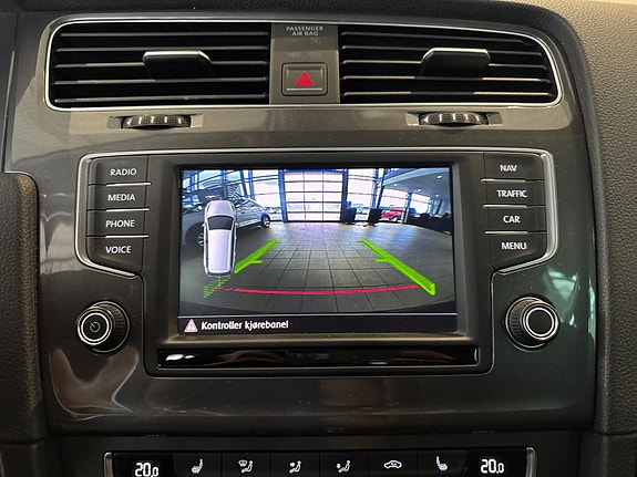 Volkswagen Golf Alltrack 11 of 16