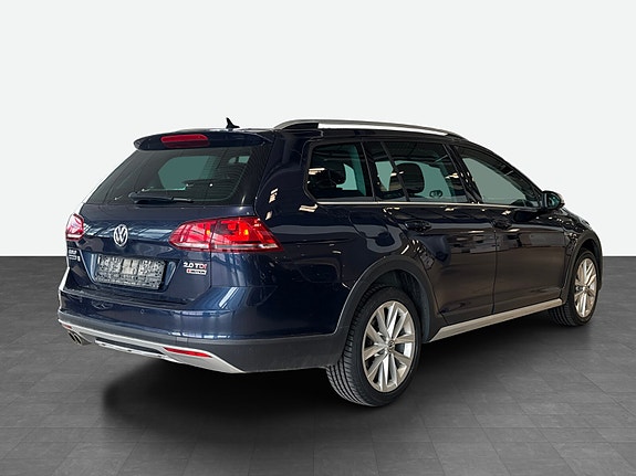 Volkswagen Golf Alltrack 5 of 16
