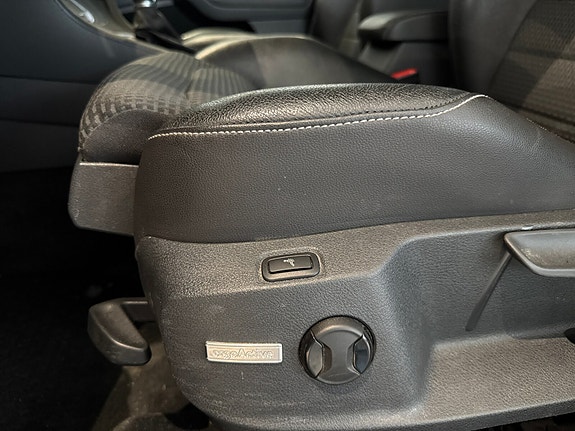 Volkswagen Golf Alltrack 8 of 16