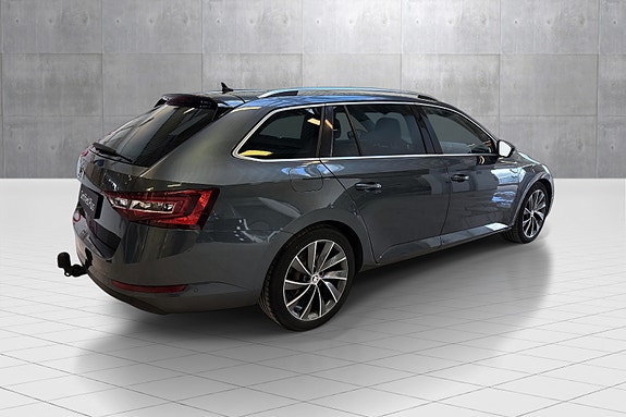 Skoda Superb 5 of 22
