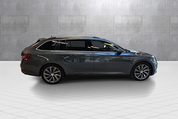 Skoda Superb 6 of 22