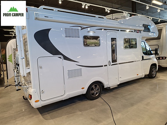 Pilote C700S "Alkovebil reg. for 6 personer" 3 of 21
