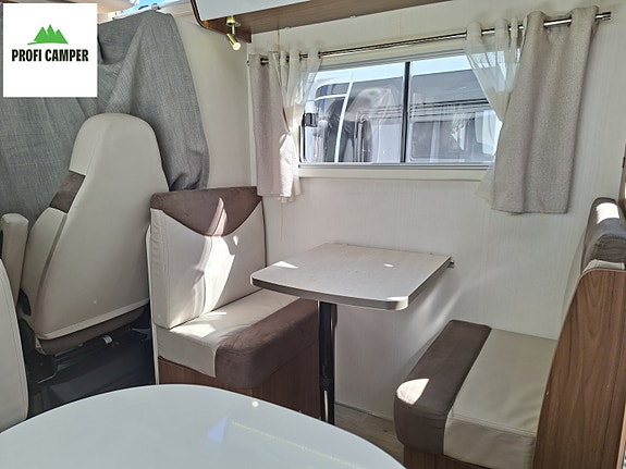 Pilote C700S "Alkovebil reg. for 6 personer" 12 of 21