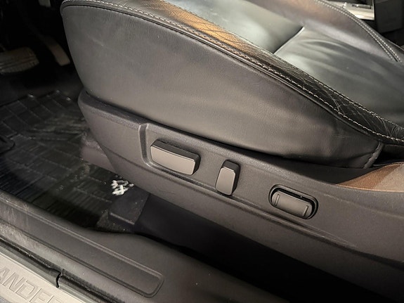 Mitsubishi Outlander 11 of 30
