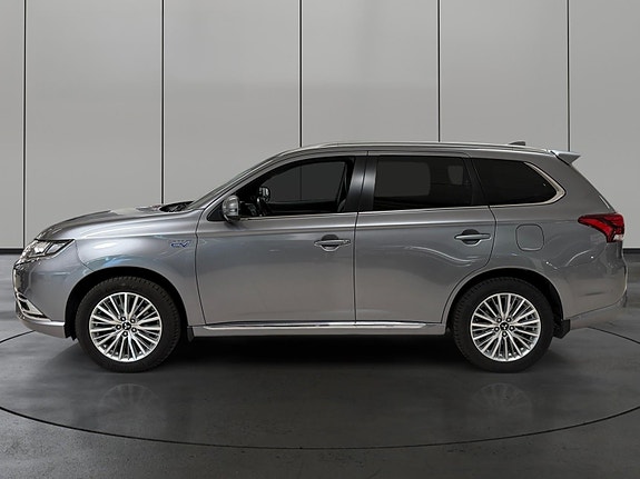 Mitsubishi Outlander 2 of 30
