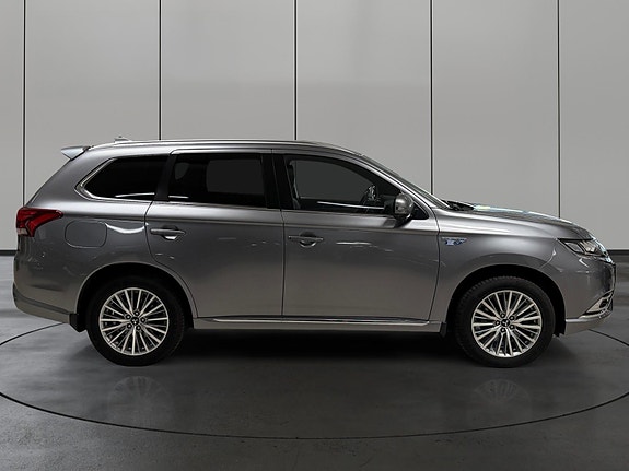 Mitsubishi Outlander 6 of 30