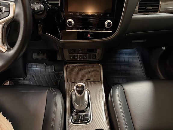 Mitsubishi Outlander 15 of 30