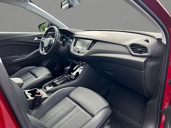 Opel Grandland X 16 of 30