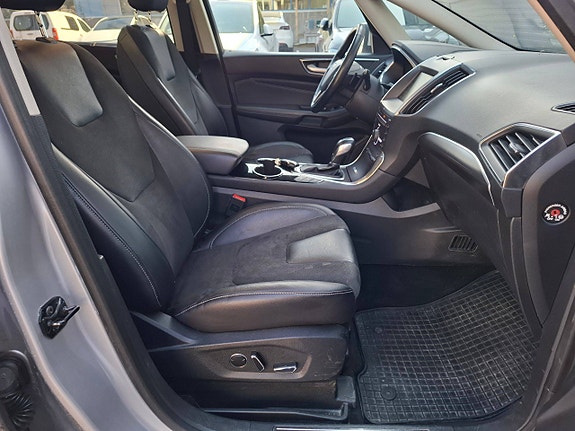 Ford S-MAX 26 of 30