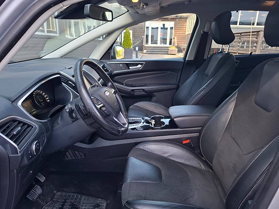 Ford S-MAX 10 of 30
