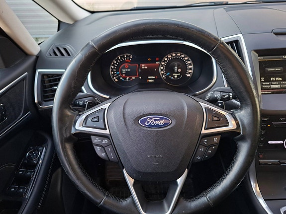 Ford S-MAX 13 of 30