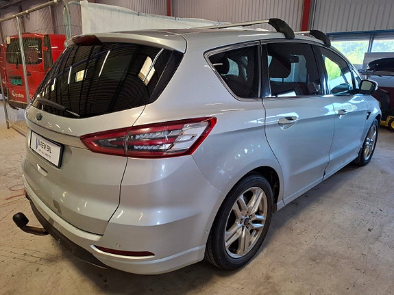 Ford S-MAX 7 of 30
