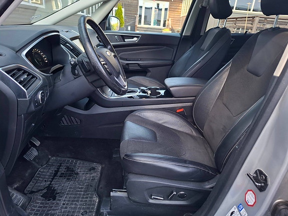 Ford S-MAX 9 of 30