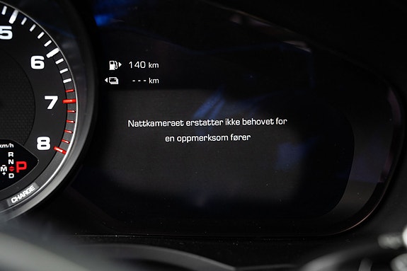Porsche Cayenne 14 of 30