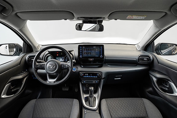 Toyota Yaris 19 of 30