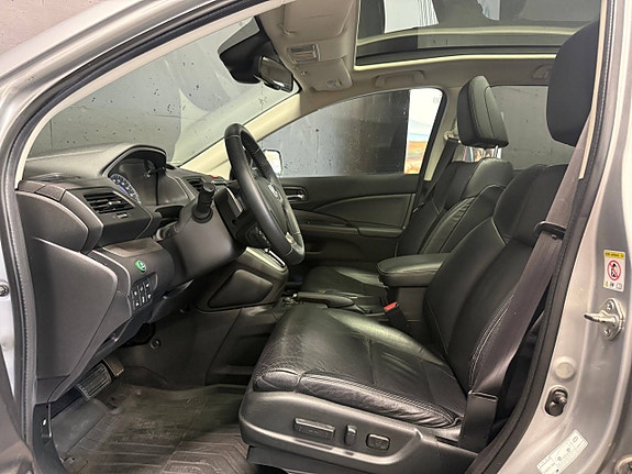 Honda CR-V 22 of 26