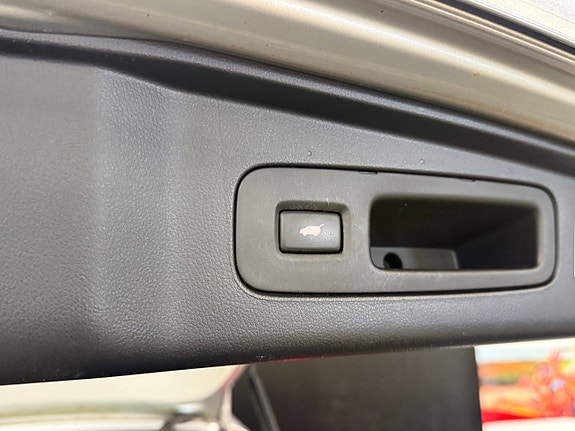 Honda CR-V 25 of 26
