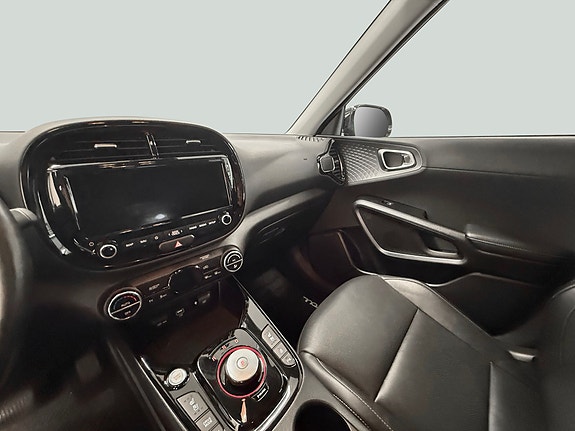 Kia e-Soul 16 of 26
