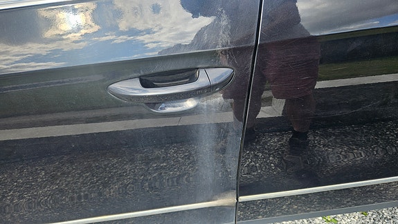 Volkswagen Passat 12 of 16
