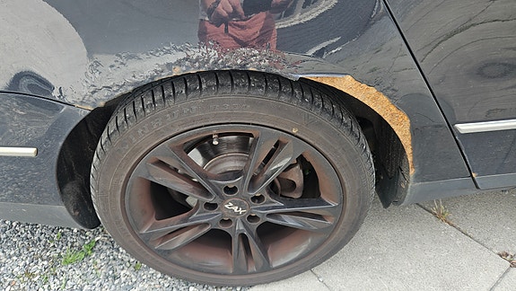 Volkswagen Passat 4 of 16